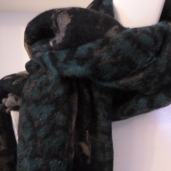 GAP LONG SHEER SILKY WOOL SCARF w/BONUS GIFT - Picture 7 of 15